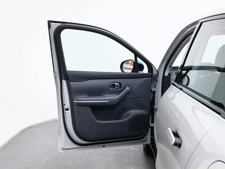 Фото 8 - Leapmotor C10