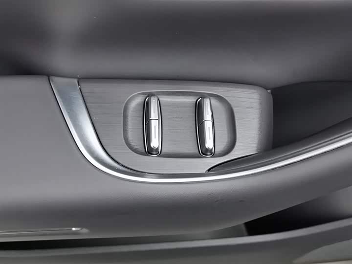 Фото 9 - Leapmotor C10