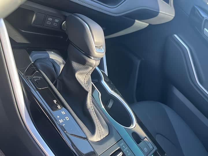 Фото 9 - Toyota Highlander