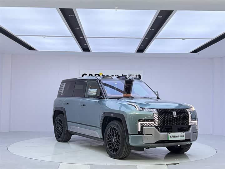 Фото 7 - BYD Yangwang U8