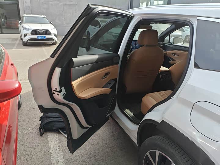 Фото 4 - BYD Song L DM-i Hybrid