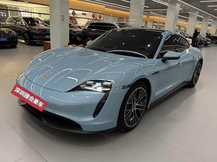 Photo 1 - Porsche Taycan