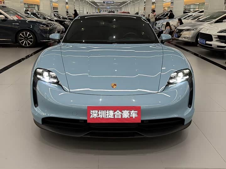 Photo 2 - Porsche Taycan
