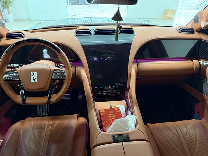 Фото 6 - BYD Yangwang U8