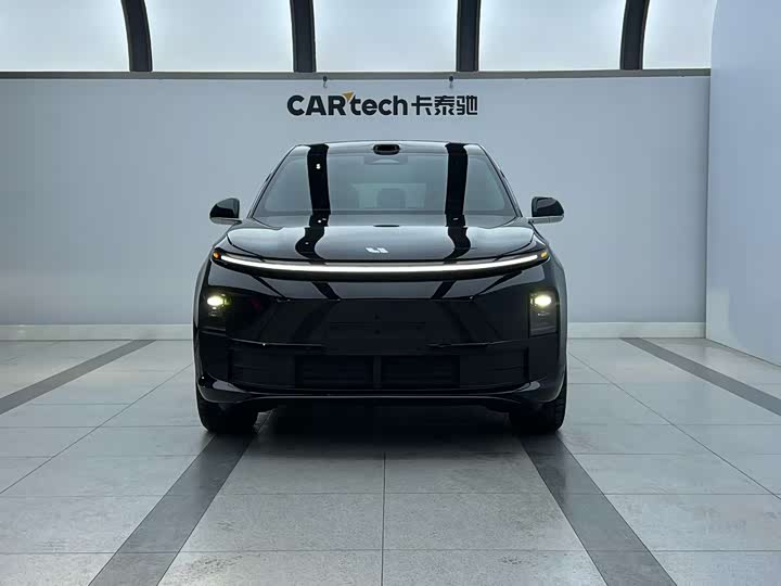 Photo 2 - LiXiang L6