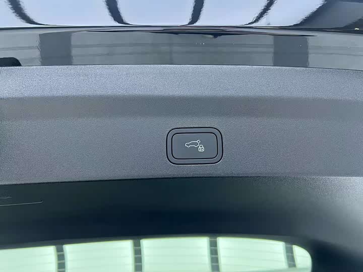 Photo 7 - LiXiang L6