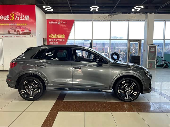 Фото 4 - Audi Q3