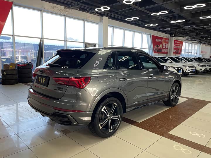 Фото 6 - Audi Q3