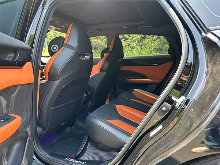 Фото 7 - Changan UNI-V