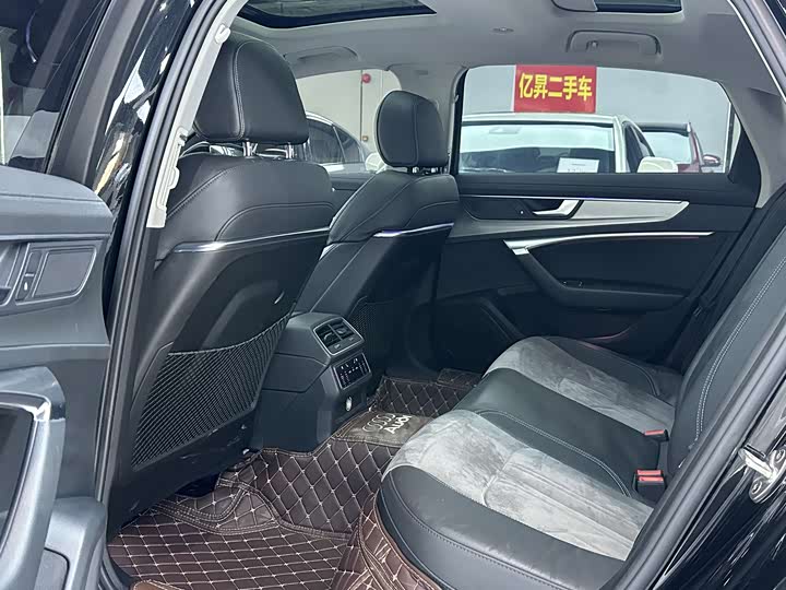 Фото 8 - Audi A6L