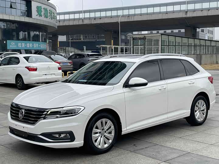 Фото 1 - Volkswagen Lavida