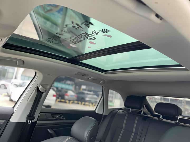 Фото 9 - Volkswagen Lavida