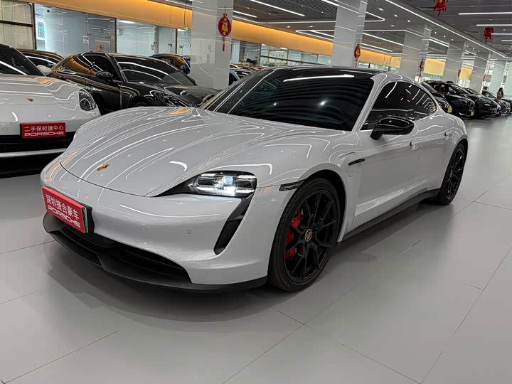 Photo 1 - Porsche Taycan