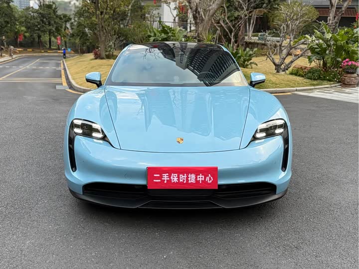 Фото 3 - Porsche Taycan