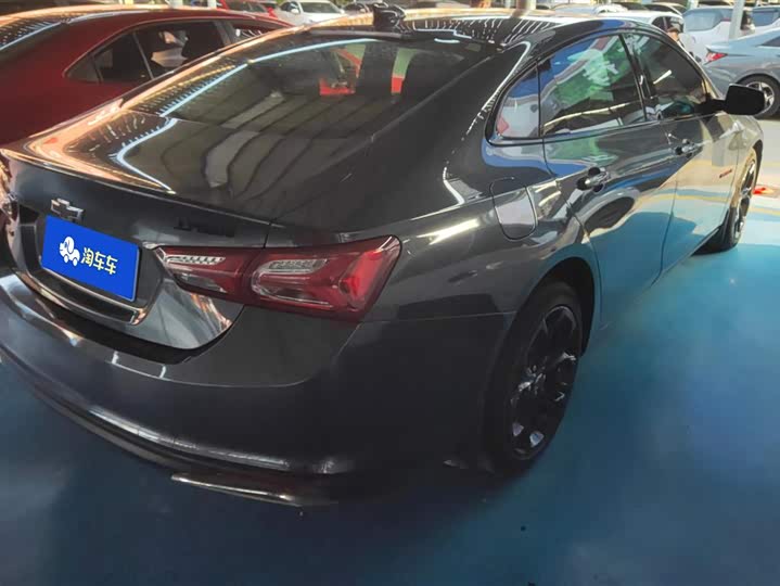 Фото 3 - Chevrolet Malibu XL