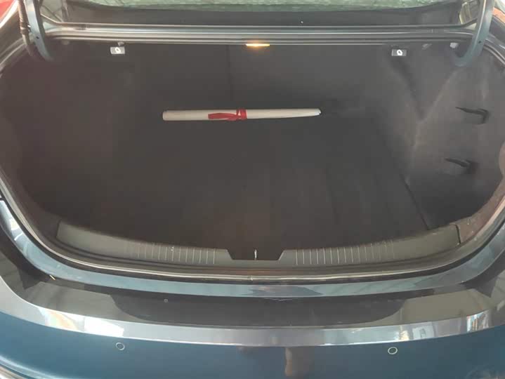 Фото 4 - Chevrolet Malibu XL