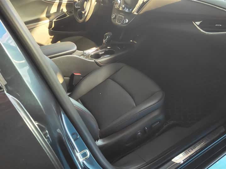 Фото 8 - Chevrolet Malibu XL