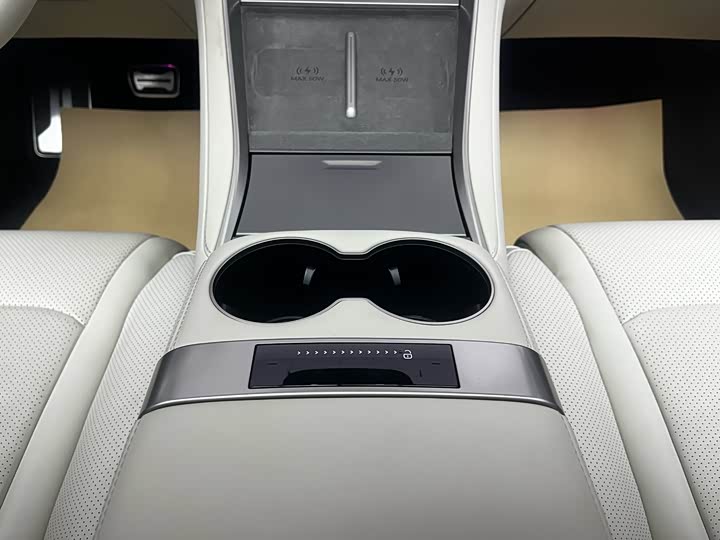 Фото 9 - Denza Z9GT