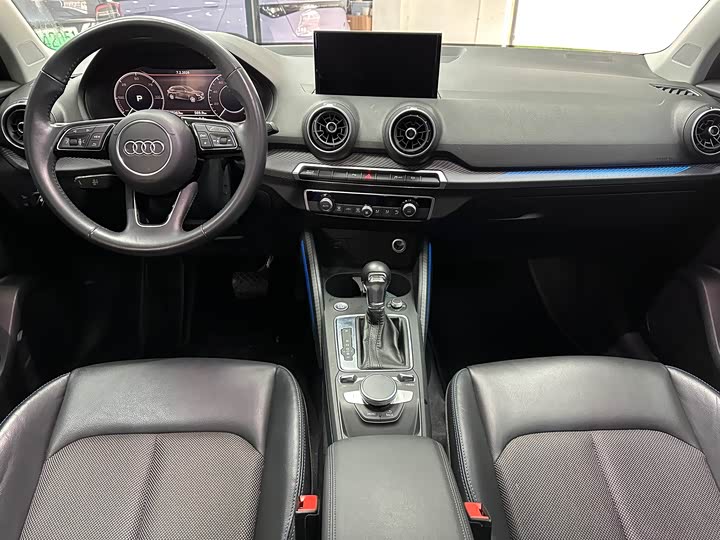 Фото 6 - Audi Q2L e-tron