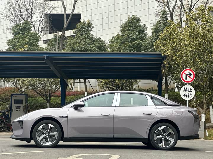 Фото 4 - XPeng Mona M03