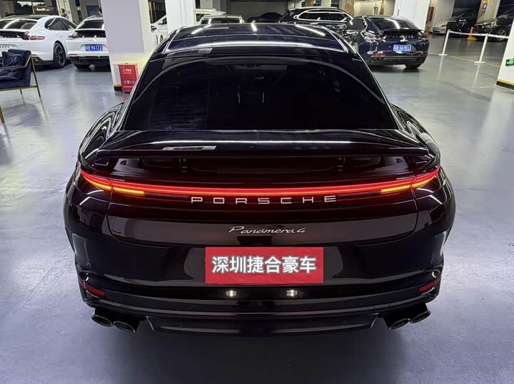 Фото 5 - Porsche Panamera