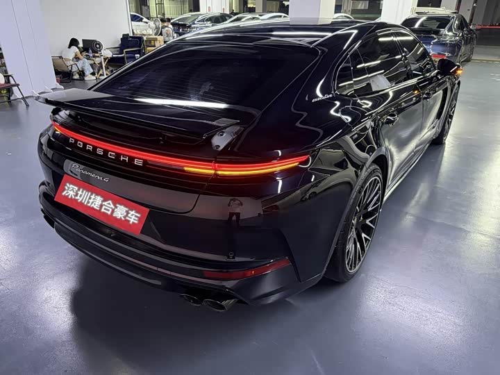 Фото 6 - Porsche Panamera