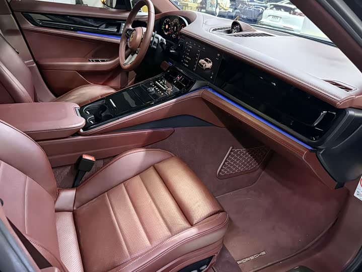 Фото 8 - Porsche Panamera