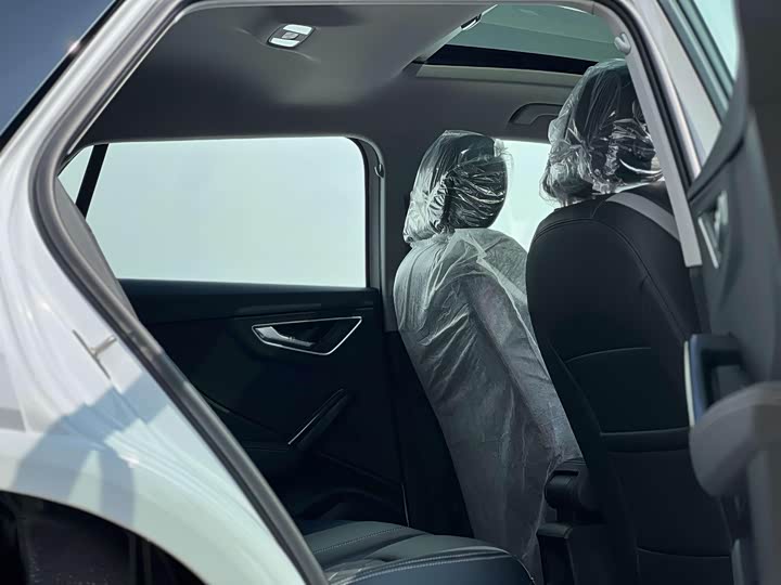 Фото 9 - Audi Q2L