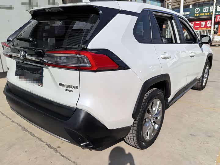 Фото 6 - Toyota Wildlander