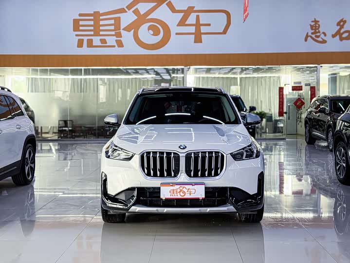 Фото 2 - BMW X1
