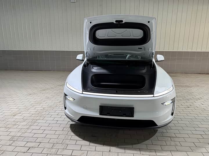 Фото 9 - Tesla Model Y