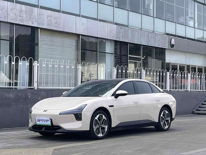 Фото 1 - XPeng Mona M03