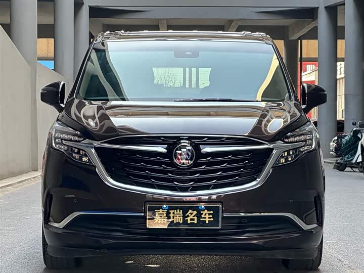 Фото 2 - Buick GL8 ES