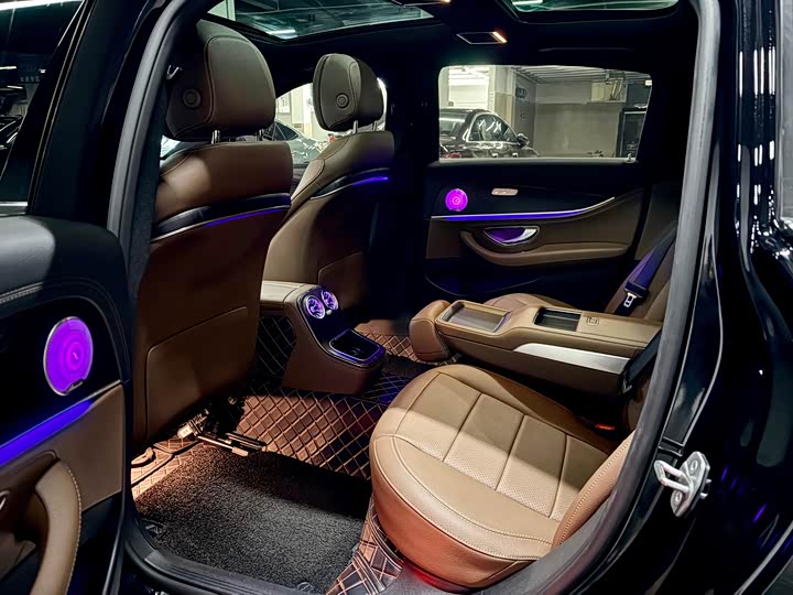 Фото 7 - Mercedes-Benz E-Class Hybrid