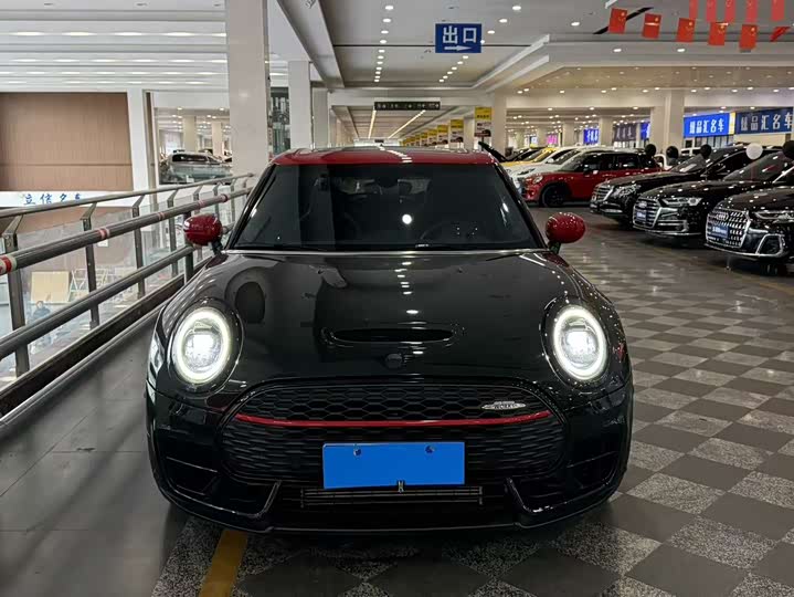 Фото 2 - Mini Clubman JCW