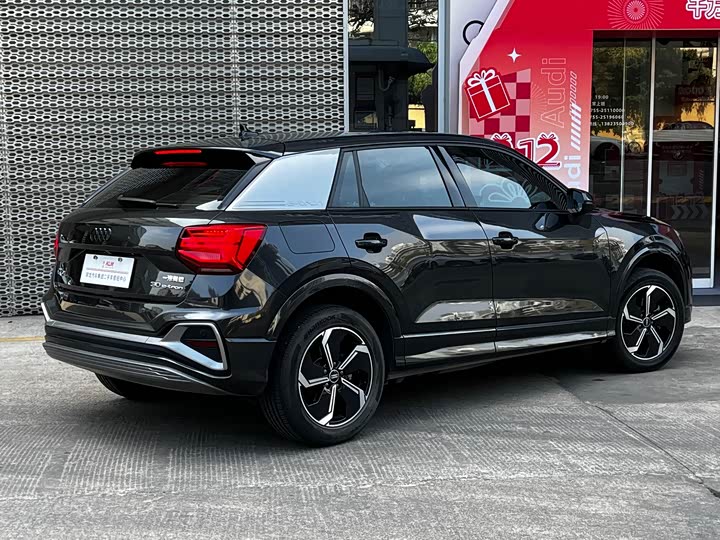 Фото 4 - Audi Q2L e-tron