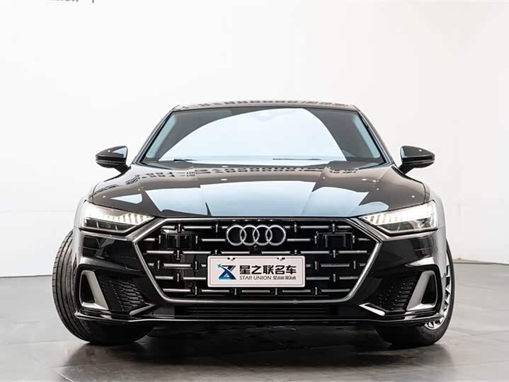 Фото 3 - Audi A7L