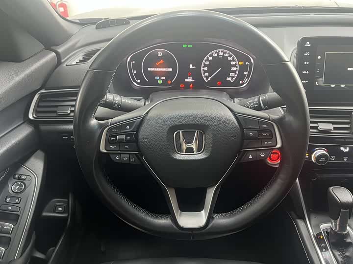 Фото 5 - Honda Inspire