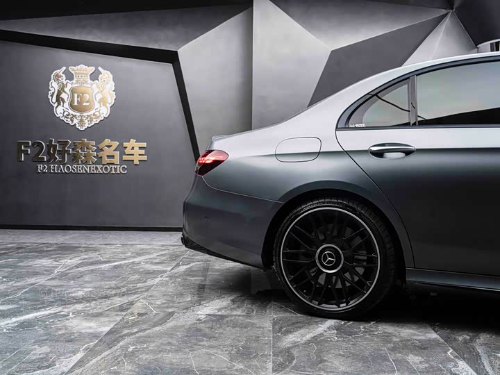 Фото 8 - Mercedes-Benz E-Class AMG