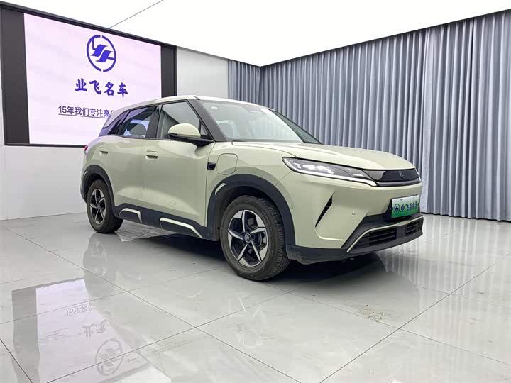 Фото 3 - BYD Yuan Up