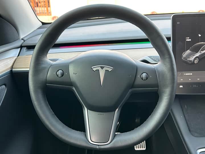 Фото 6 - Tesla Model Y