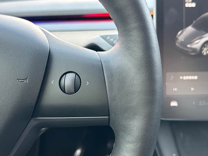 Фото 8 - Tesla Model Y