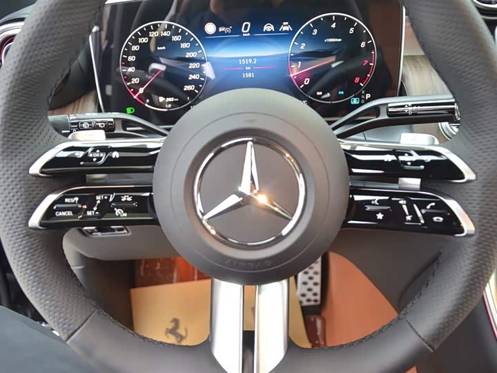 Фото 8 - Mercedes-Benz GLC-Class