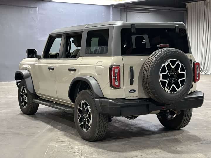 Фото 7 - Ford Bronco