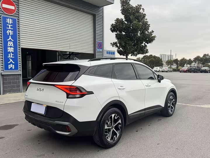 Фото 8 - Kia Sportage