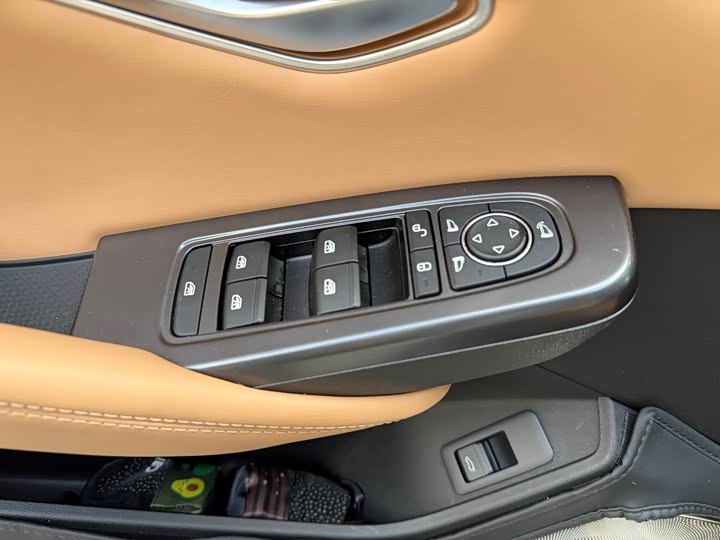 Фото 9 - BYD Song L DM-i Hybrid