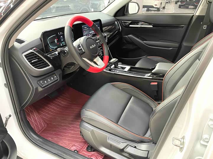 Фото 5 - Kia Seltos