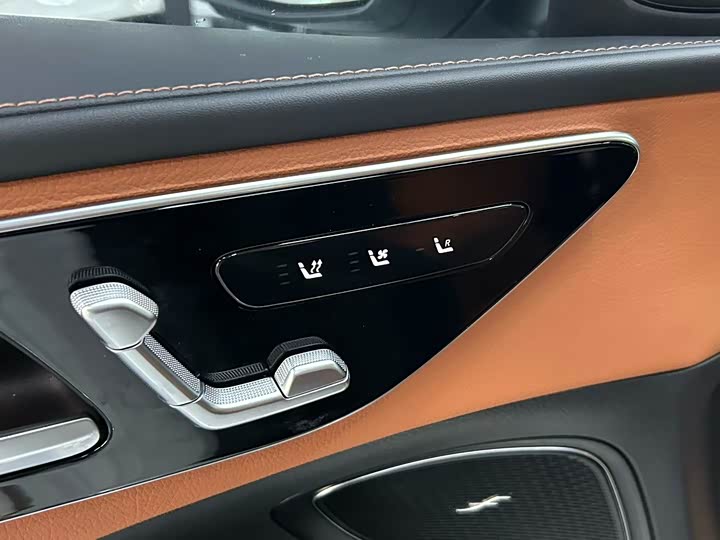 Фото 7 - Mercedes-Benz C-Class Hybrid