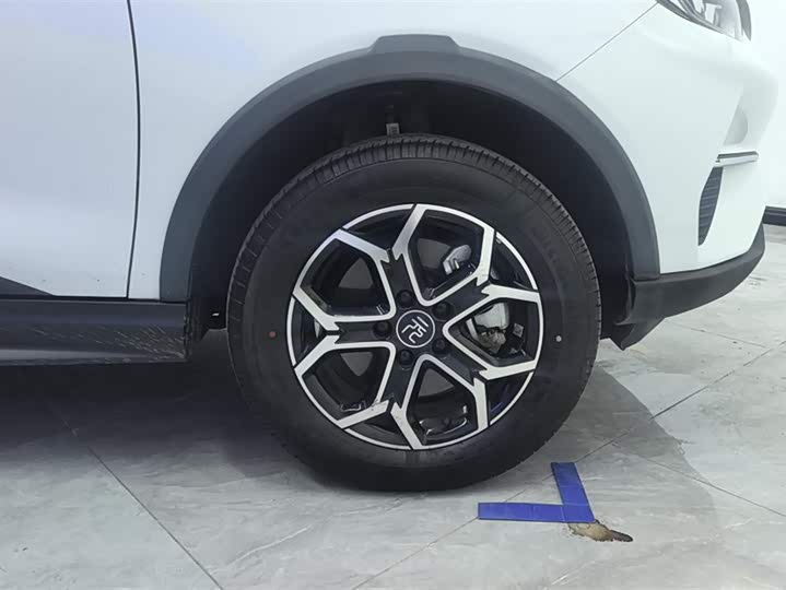 Фото 6 - BYD Yuan Pro