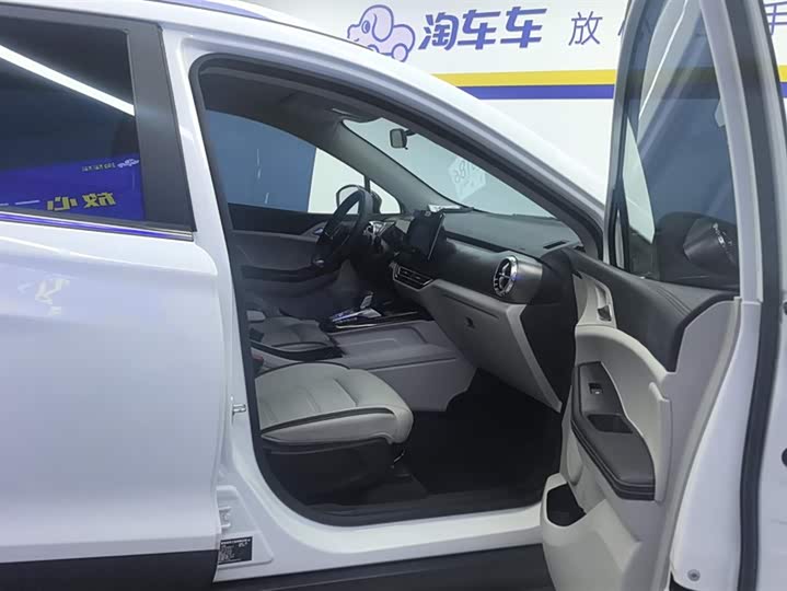 Фото 8 - BYD Yuan Pro